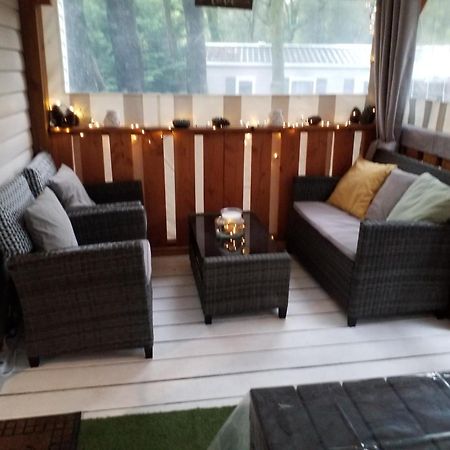 Mobil Home Aventura 6-8 Personnes Tout Confort Сен-Бревен-ле-Пен Екстериор снимка